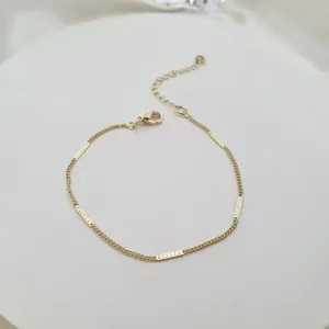 Pulseira com detalhe achatado