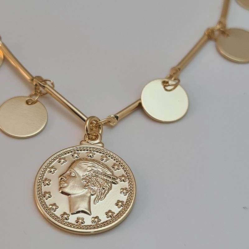 Pulseira com medalha lira italiana e moedas lisas