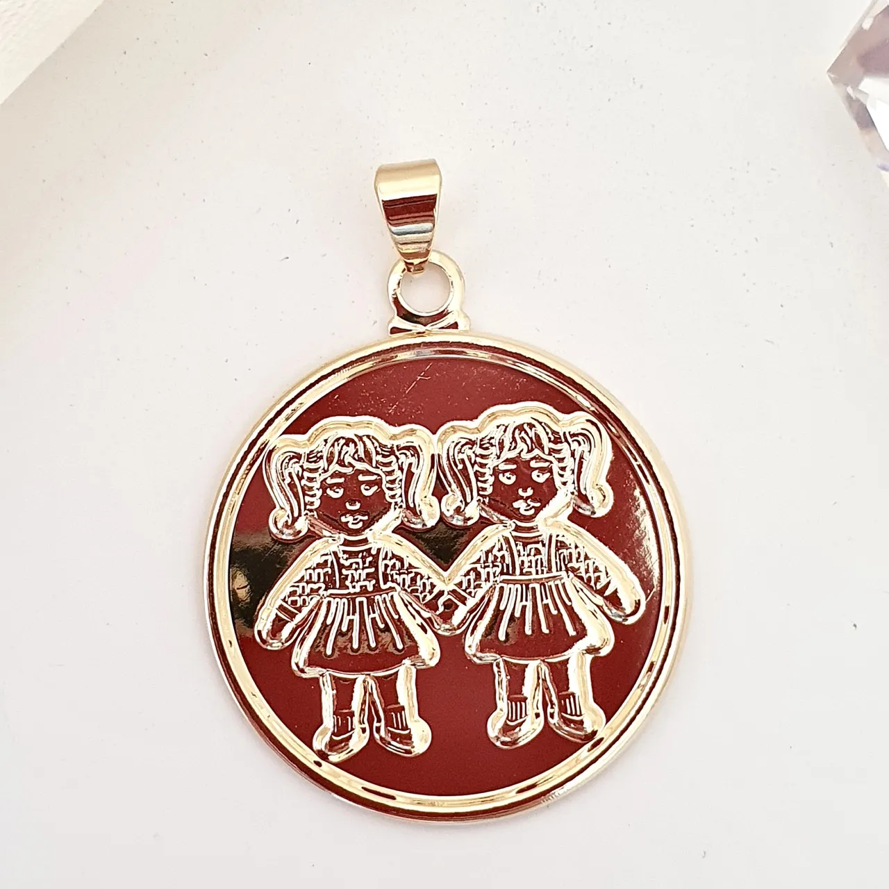 Pingente medalha Filhas (2 meninas)